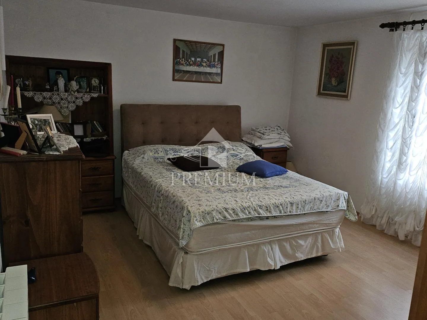 stan sa garažom i okućnicom, mirna lokacija - slika 16