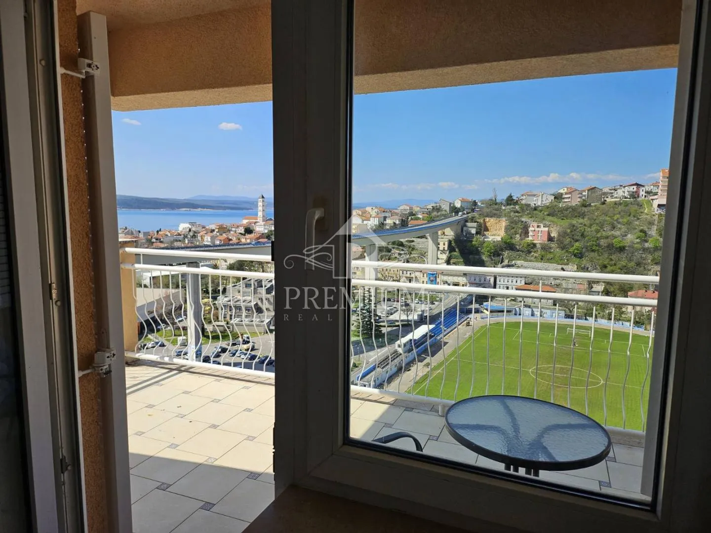 moderan stan 79,15 m2, panoramski pogled, parking - slika 8