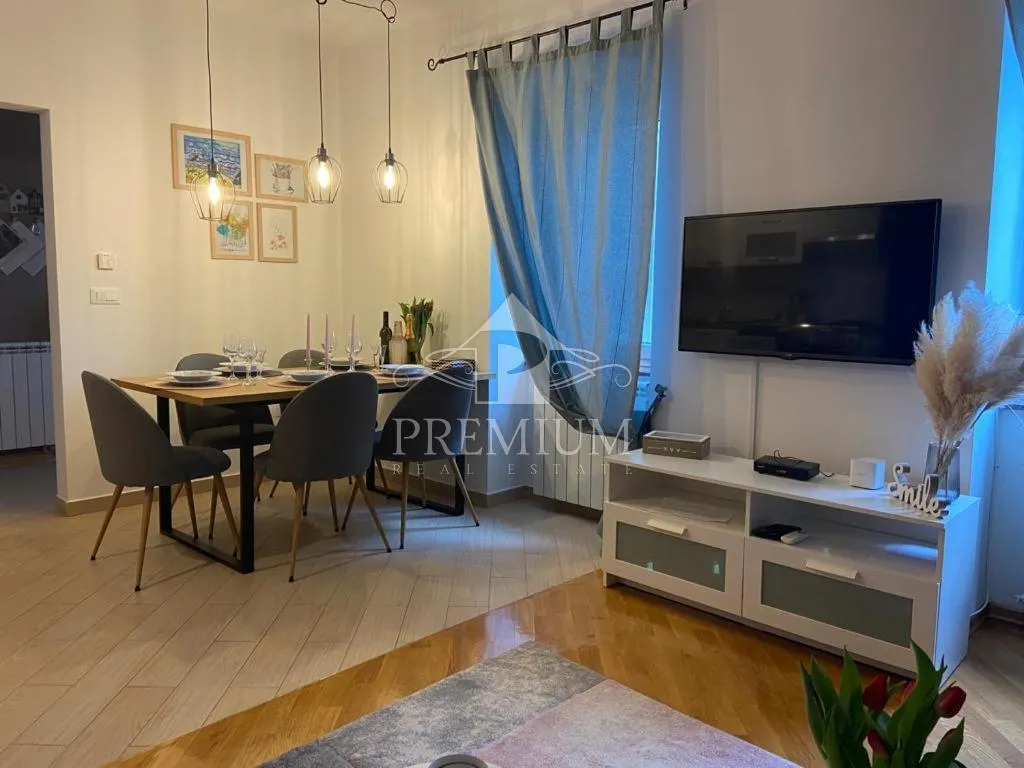 kuća sa okućnicom i pogledom na more, garaža, konoba - slika 5