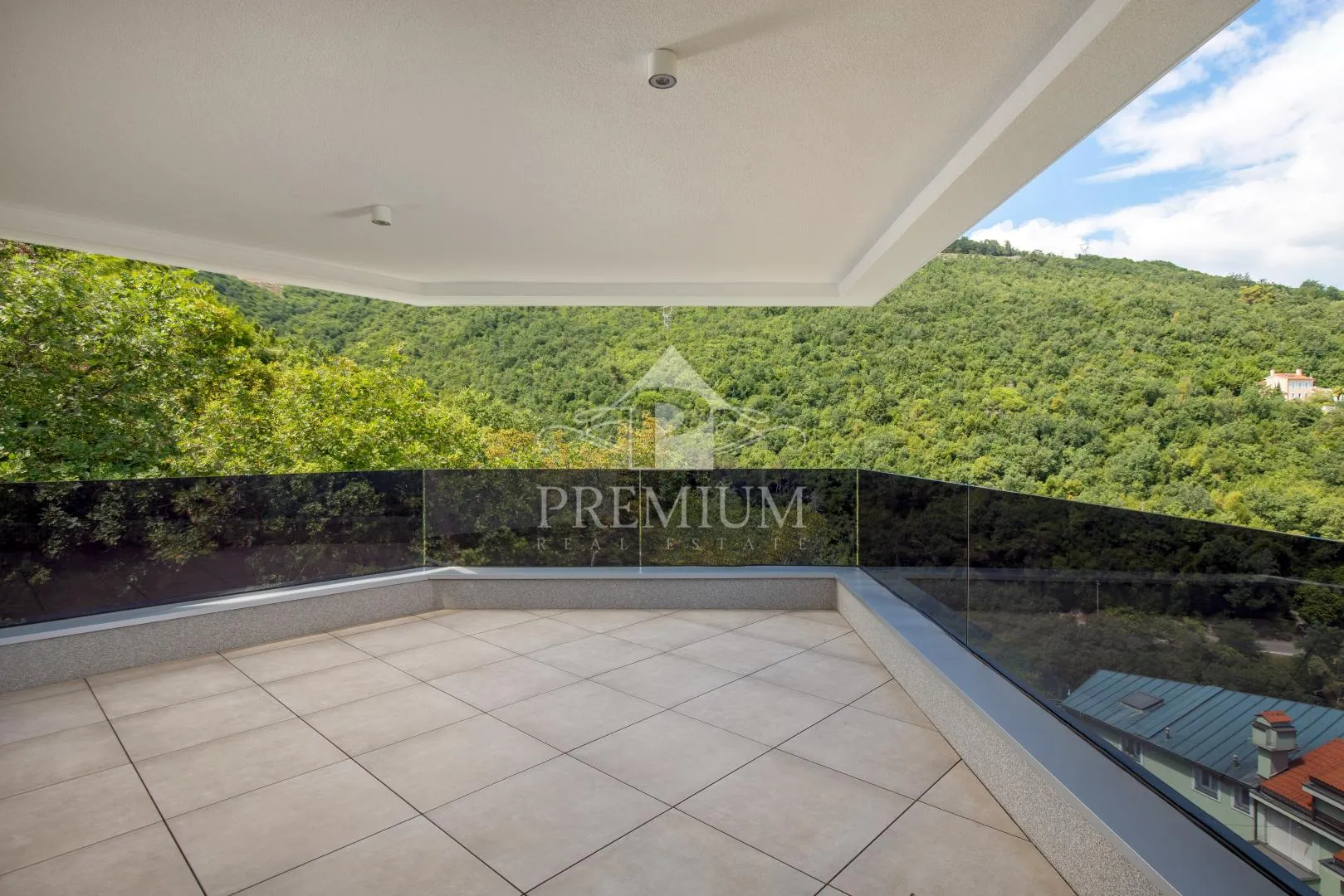 penthouse sa prekrasnim pogledom, lift, garaža - slika 5