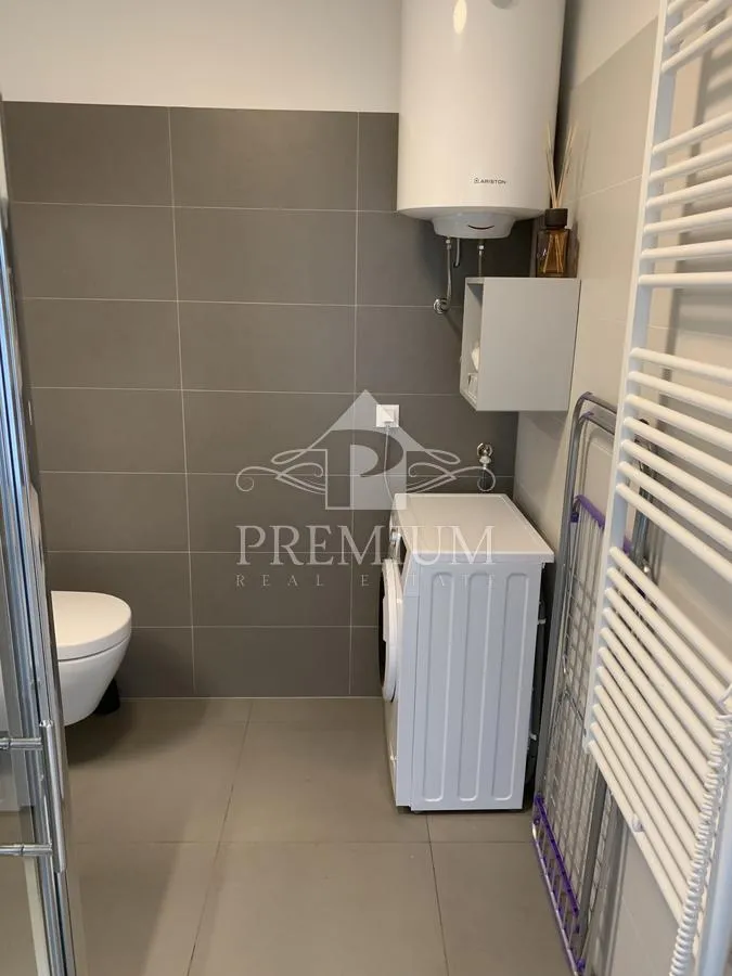 apartman na mirnoj lokaciji, novogradnja, parking, pogled - slika 14