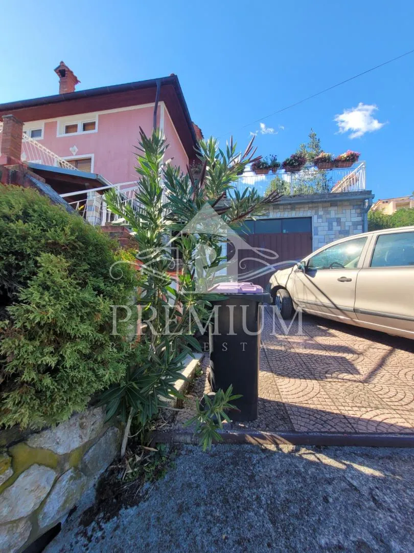 kuća sa 4 stambene jedinice, pogled, dvorište - slika 40