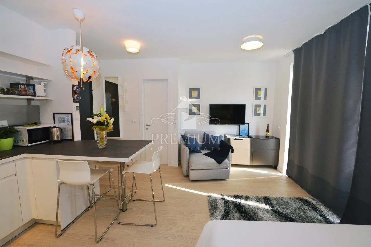 apartman na mirnoj lokaciji, novogradnja, parking, pogled - slika 5