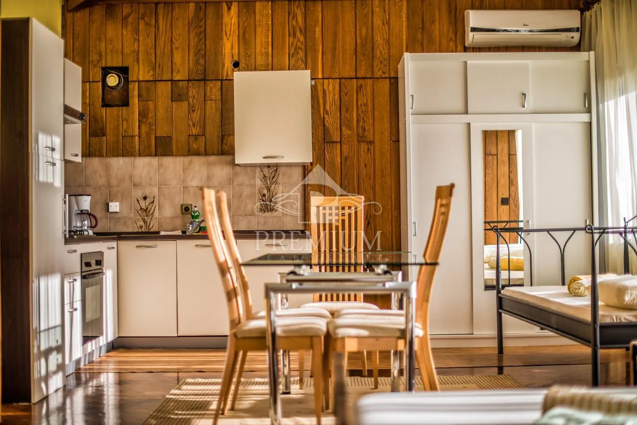 samostojeća apartmanska kuća sa prekrasnim pogledom - slika 15