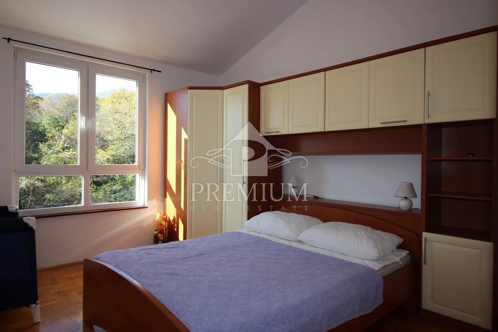 stan na dobroj lokaciji, 2s + db, parking, balkon, terasa - slika 12
