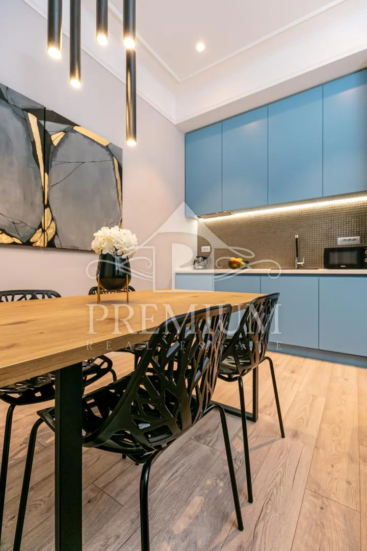 luksuzan stan, 160 m2, 2 app + 3 sobe - slika 9