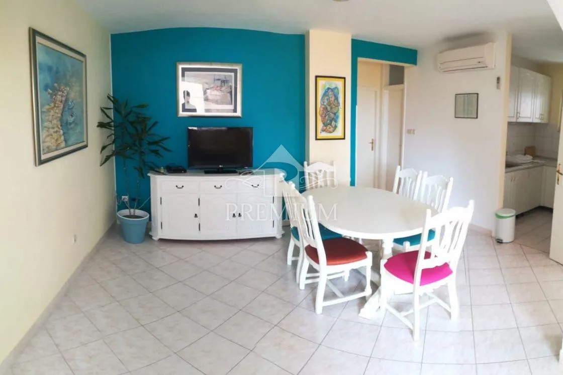 etaža kuće sa dva odvojena apartmana na mirnoj lokaciji - slika 10