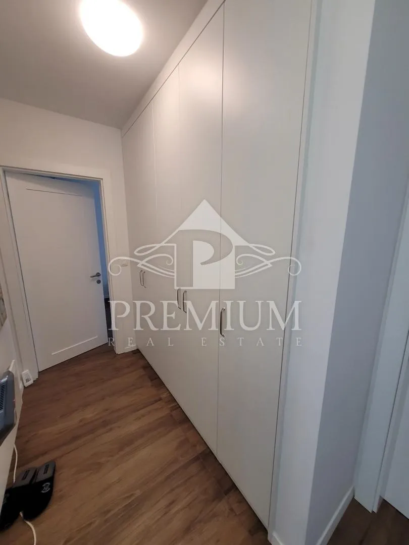 penthouse sa krovnom terasom, panoramski pogled, garaža - slika 17