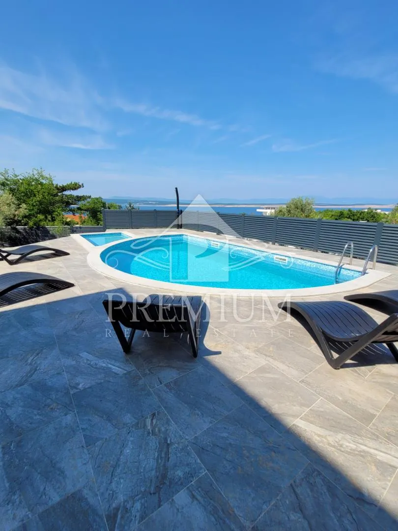 Vila Sa Bazenom, Na Mirnoj Lokaciji - Crikvenica