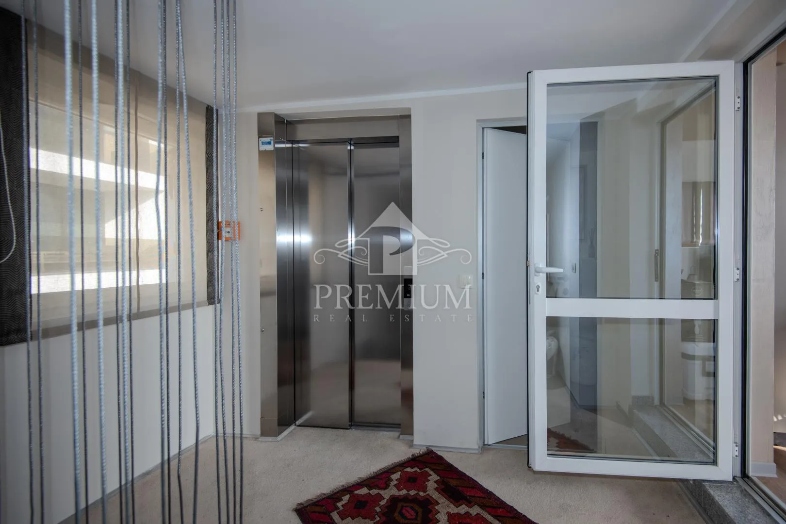penthouse u novogradnji sa čarobnim pogledom - slika 35
