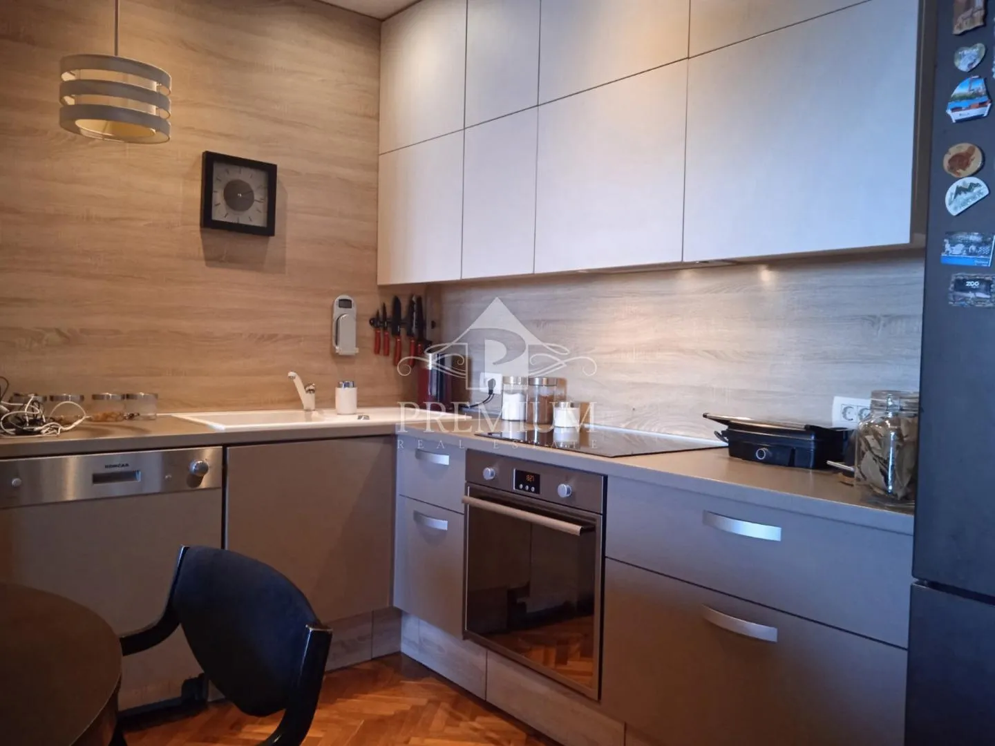 stan 54,69 m2, parking, blizina mora i centra - slika 8
