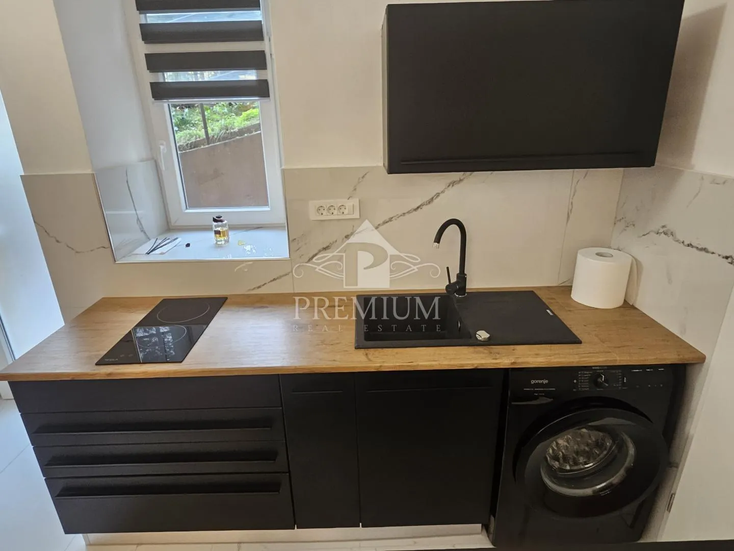 studio apartman, blizina mora i centra - slika 7