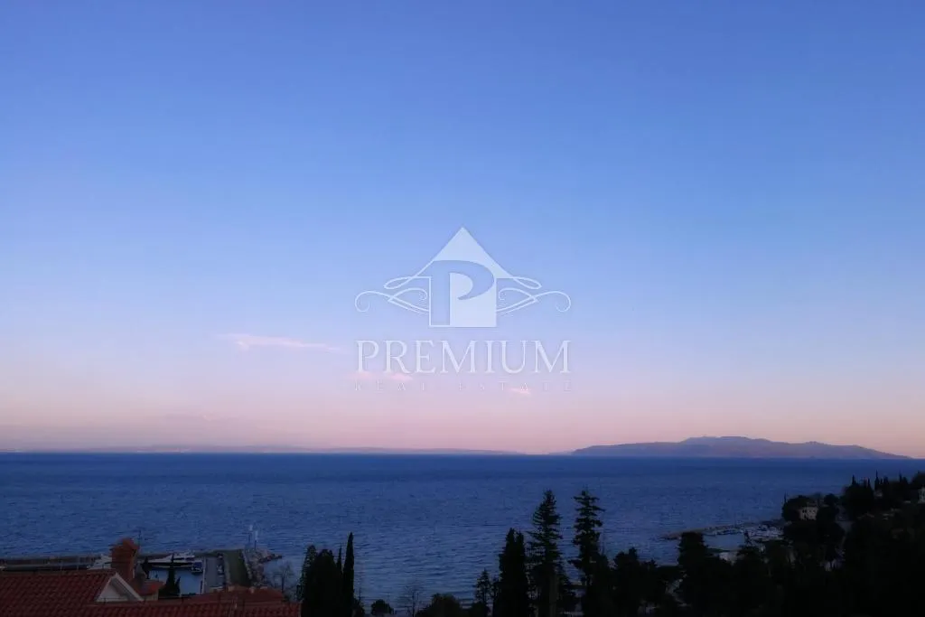 troetažni stan 290 m2, blizina mora, pogled,garaža - slika 35