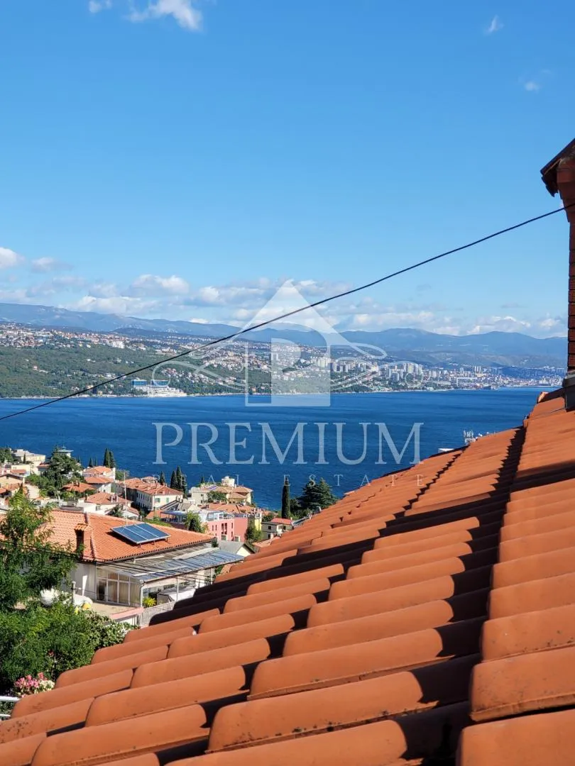 kuća sa 4 stambene jedinice, pogled, dvorište - slika 2