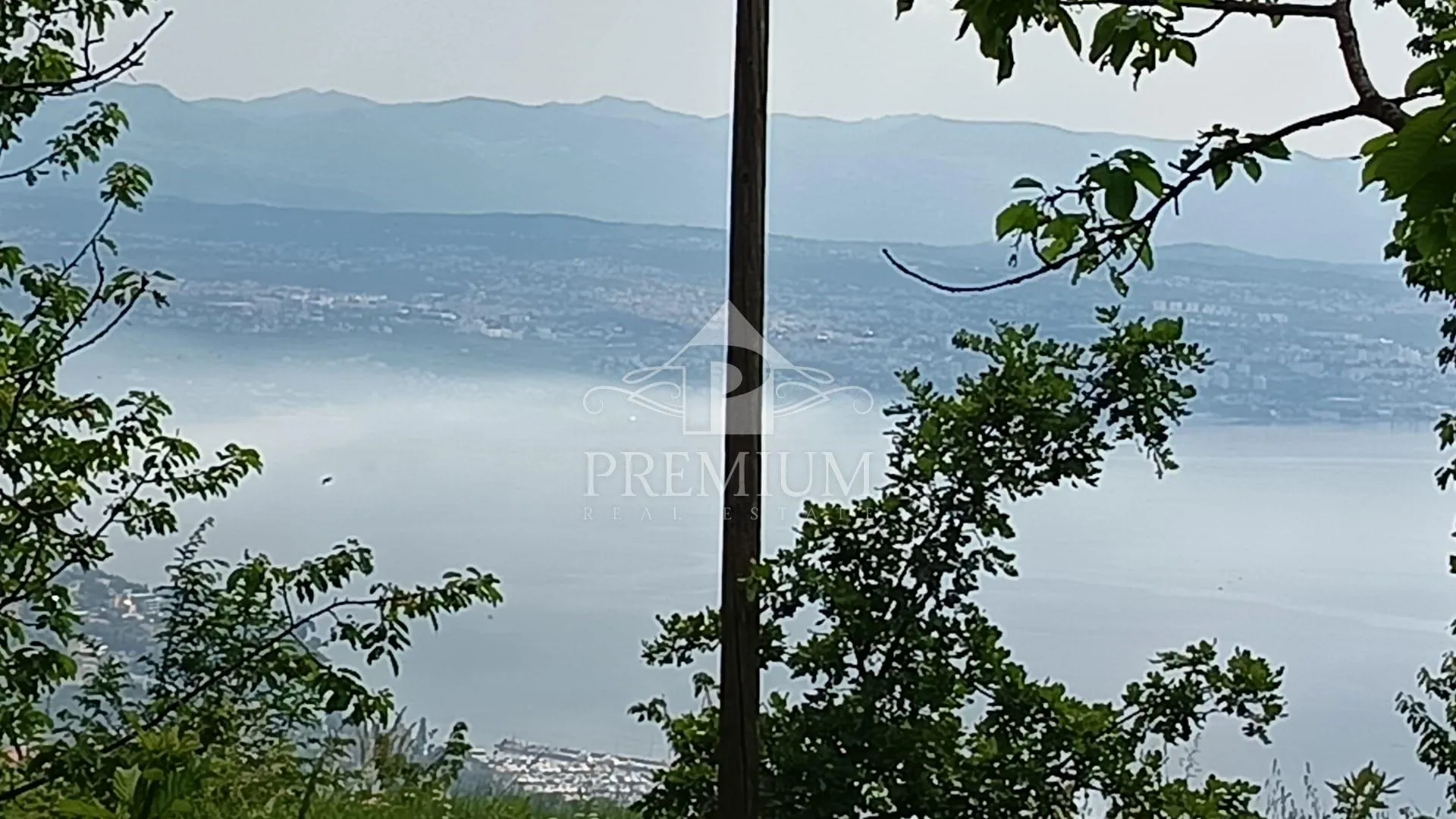 GRAĐEVINSKO ZEMLJIŠTE sa izvedbenim projektom - Dobreć, Opatija