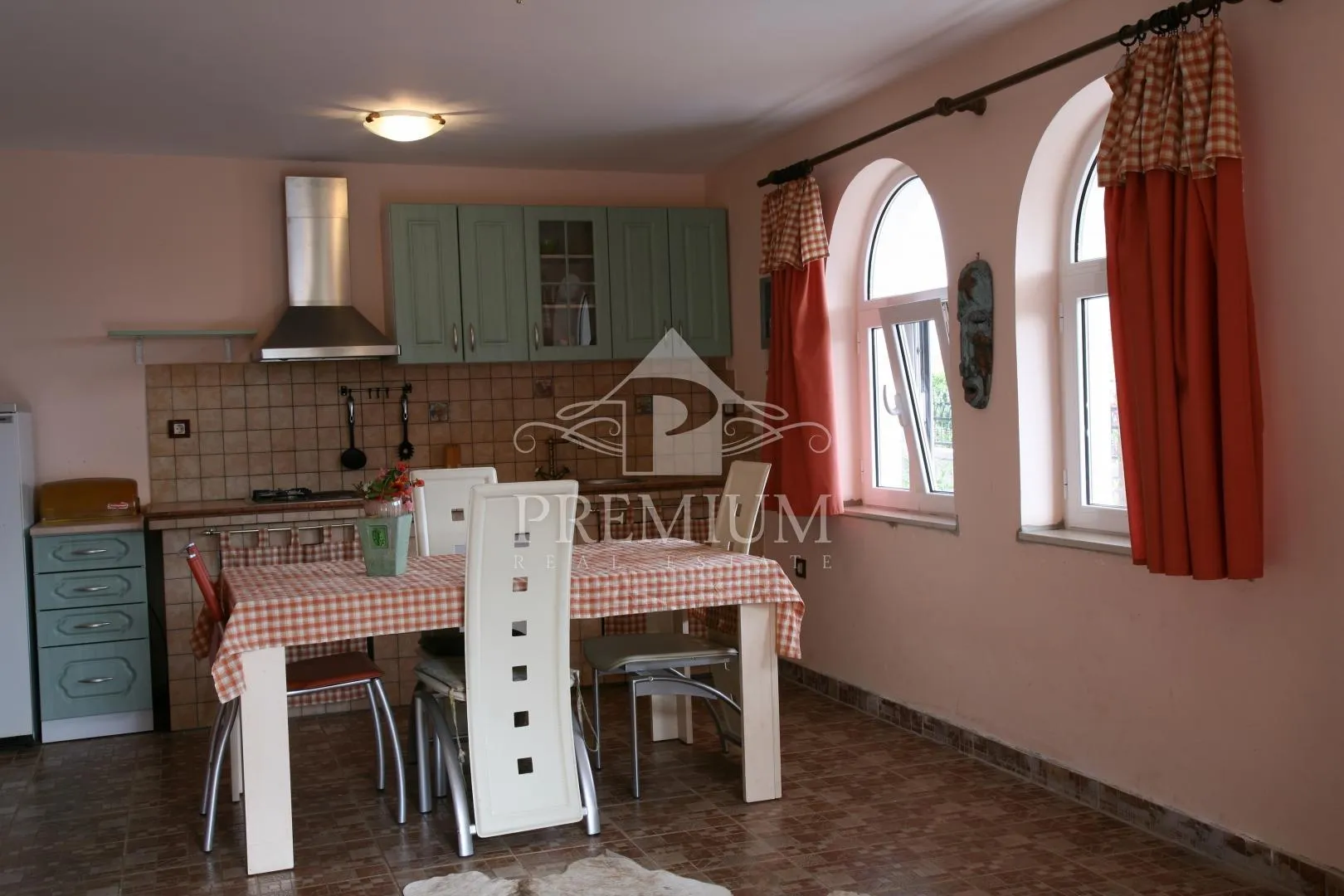 ičići - vila sa 7 stambenih jedinica, blizina mora - slika 17