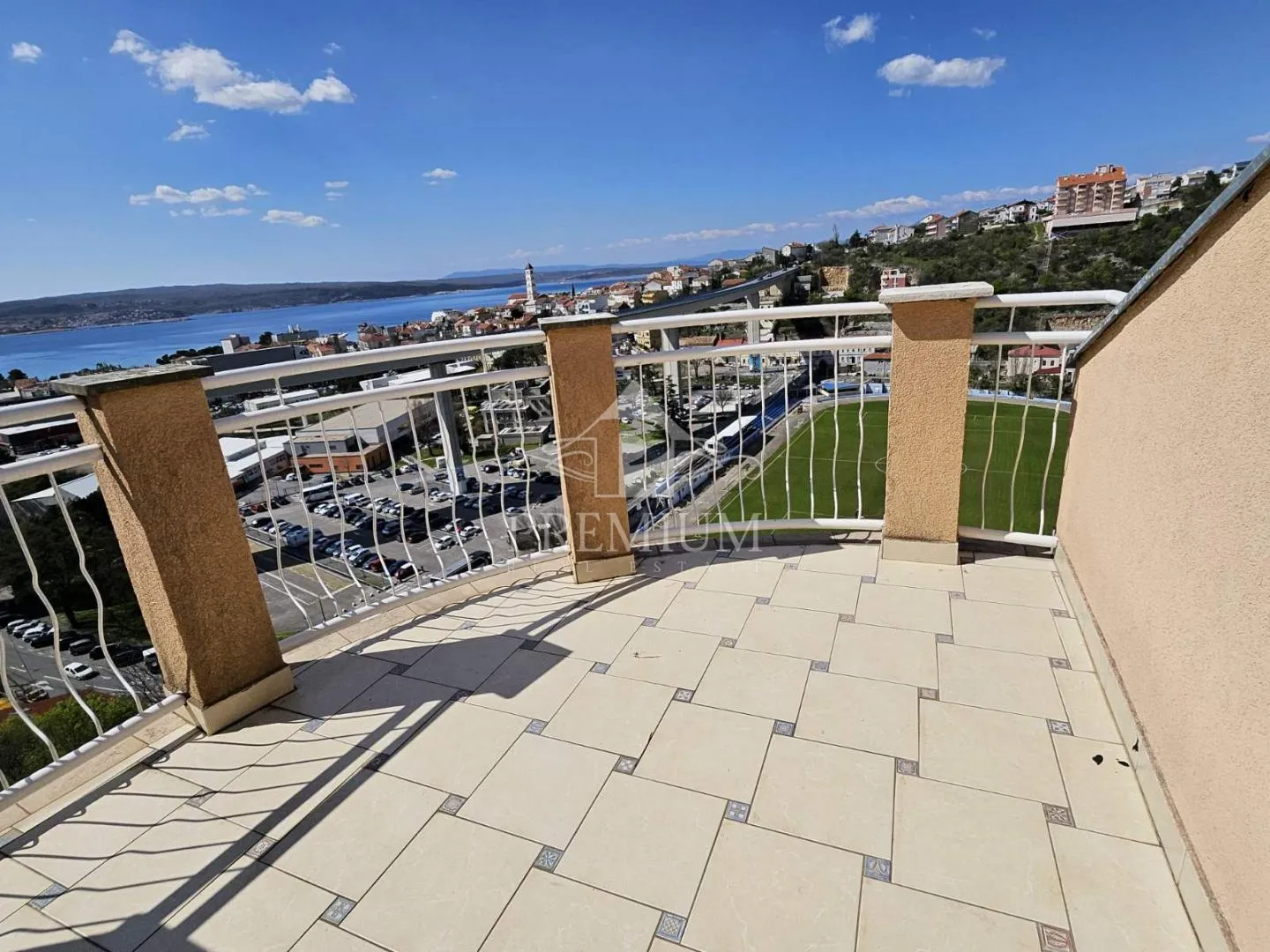 moderan stan 79,15 m2, panoramski pogled, parking - slika 10