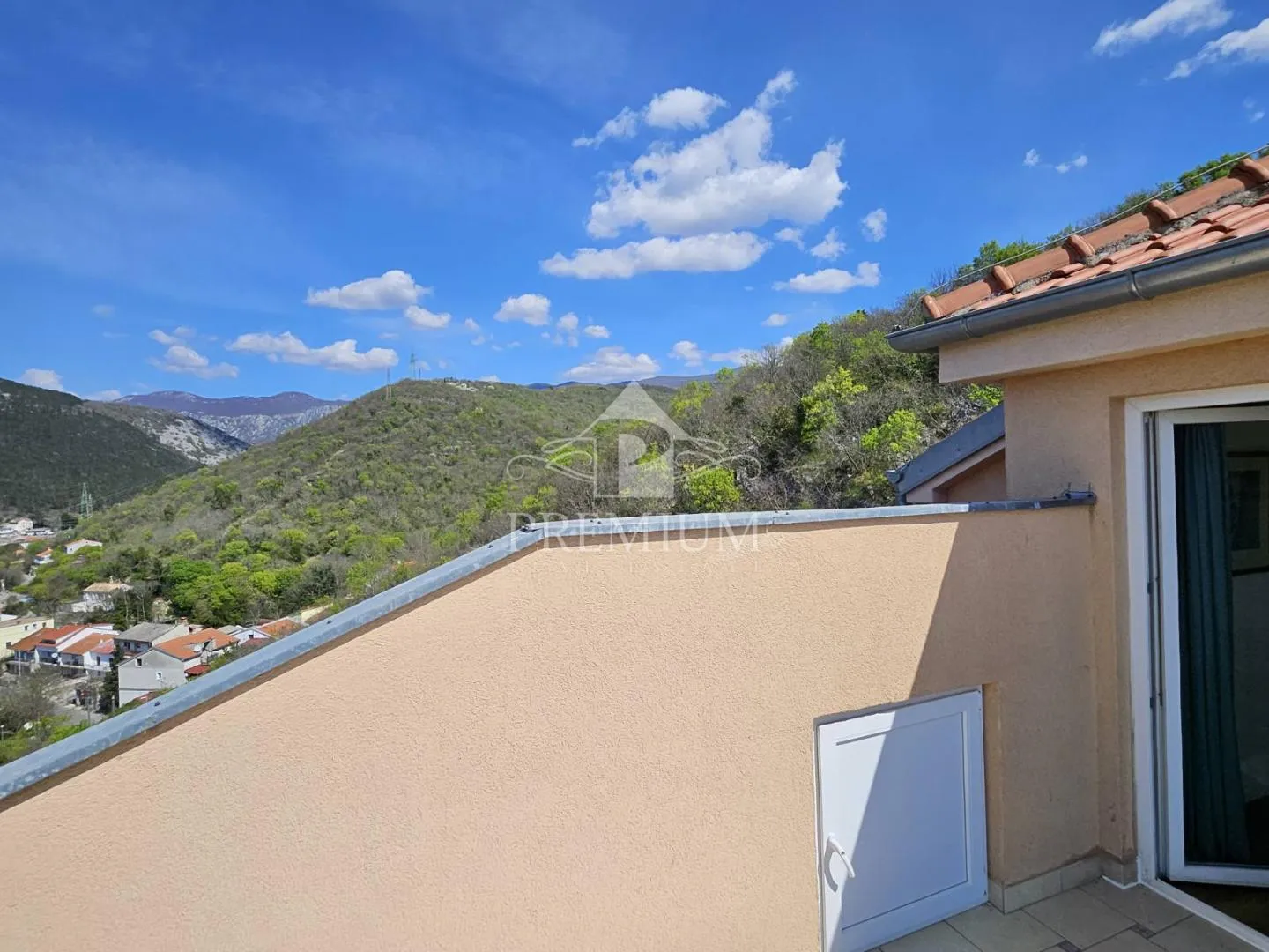 moderan stan 79,15 m2, panoramski pogled, parking - slika 23