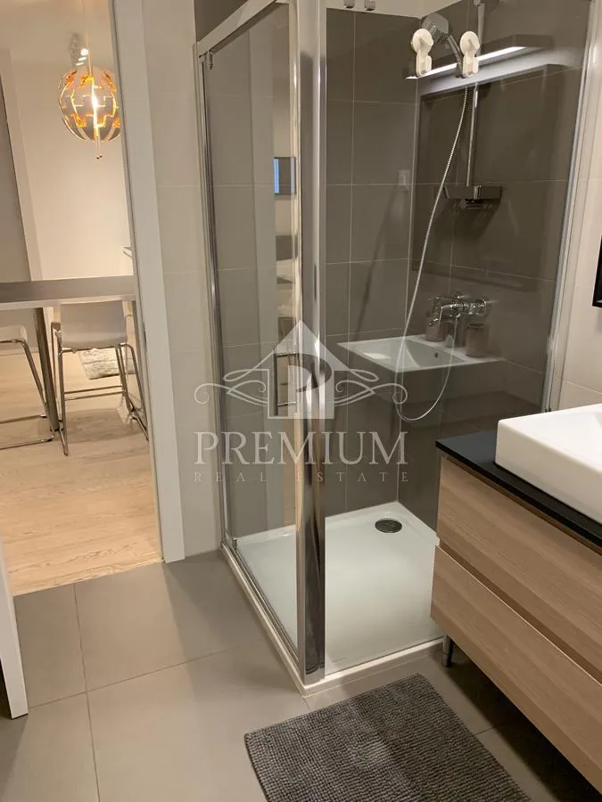 apartman na mirnoj lokaciji, novogradnja, parking, pogled - slika 11