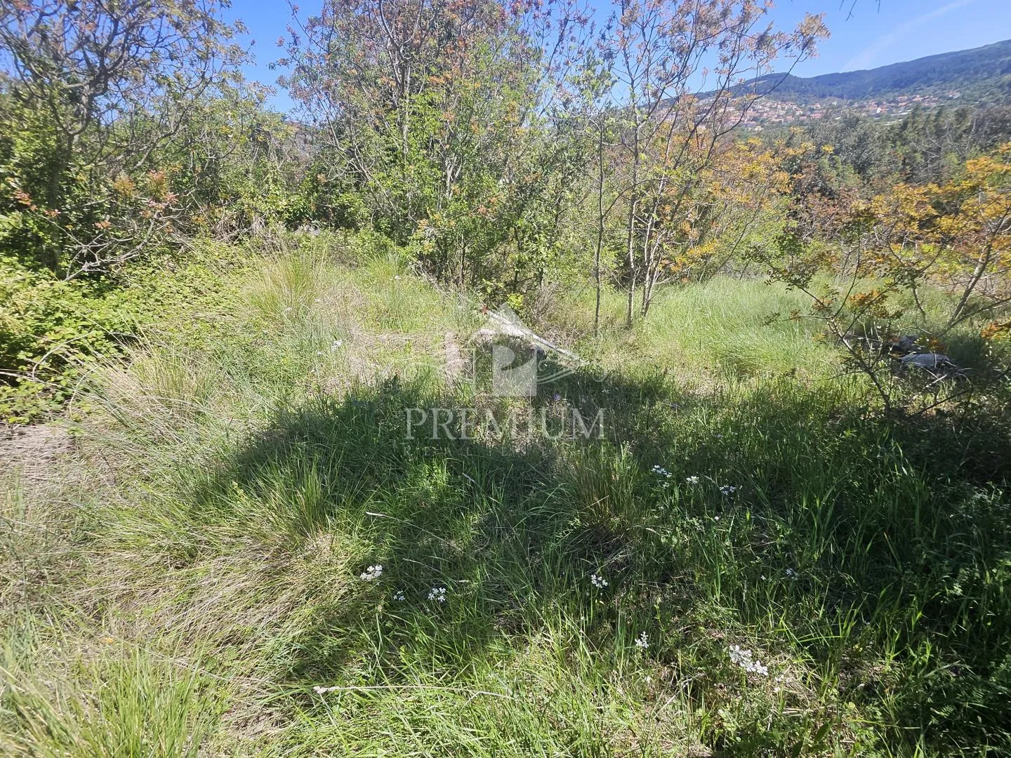 zemljište sa fascinantnim pogledom, lokacija odlična! - slika 13