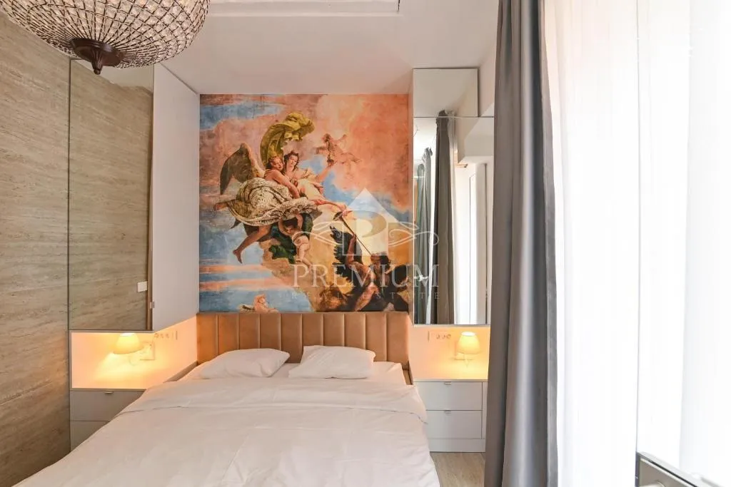stan i apartman u centru opatije - slika 9