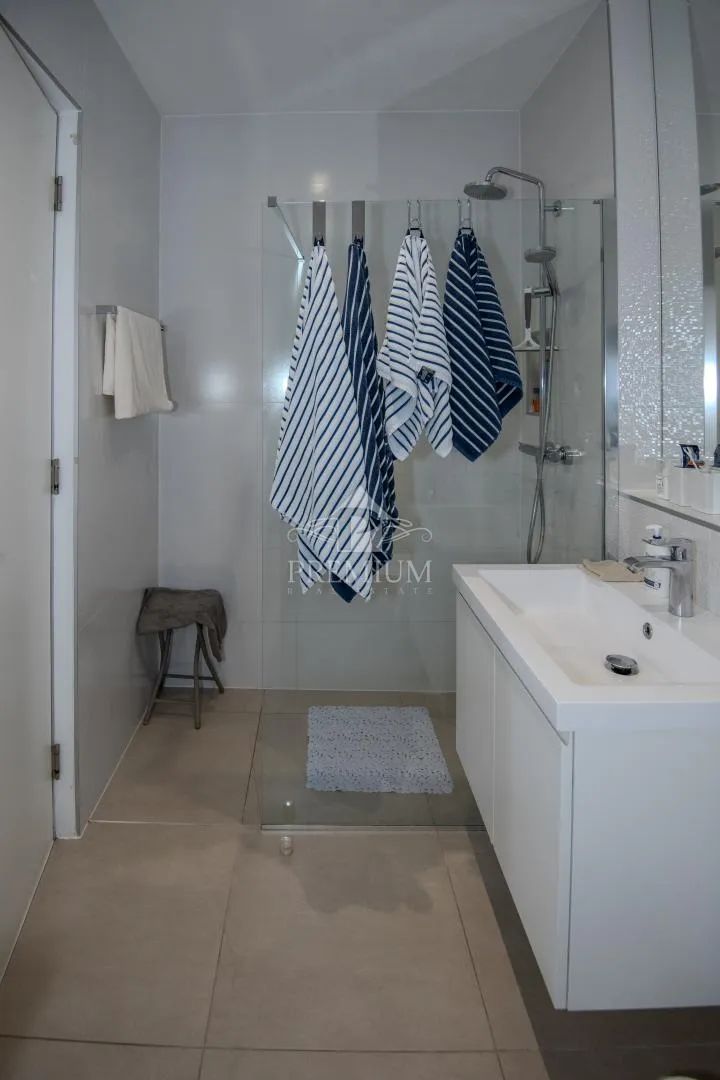 penthouse u novogradnji sa čarobnim pogledom - slika 26