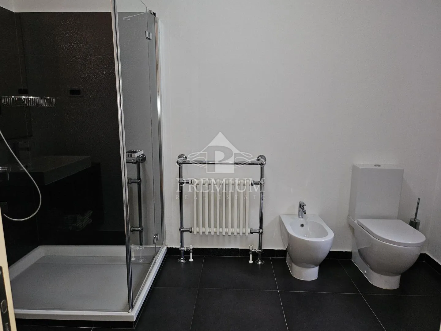 stan na mirnoj lokaciji, pogled, garaža - slika 22