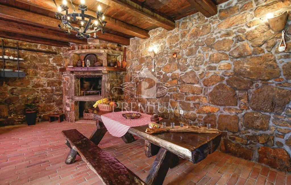 kuća s bazenom, pogled more - slika 46