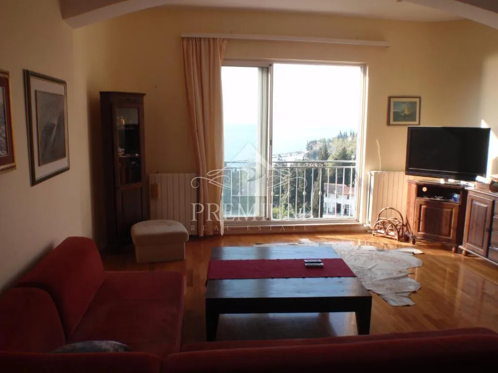 troetažni stan 290 m2, blizina mora, pogled,garaža - slika 11