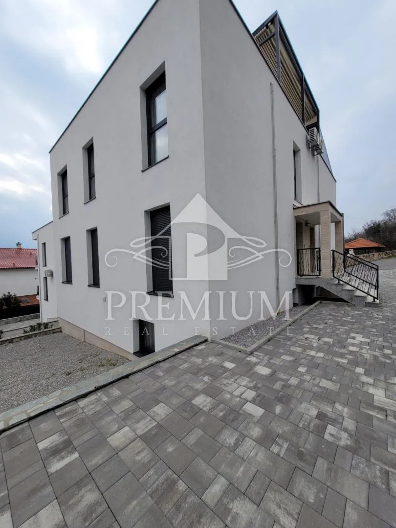 penthouse sa krovnom terasom, panoramski pogled, garaža - slika 41