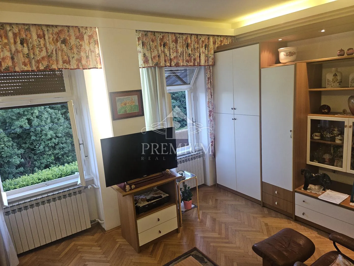 etaža kuće sa velikom okućnicom - slika 11