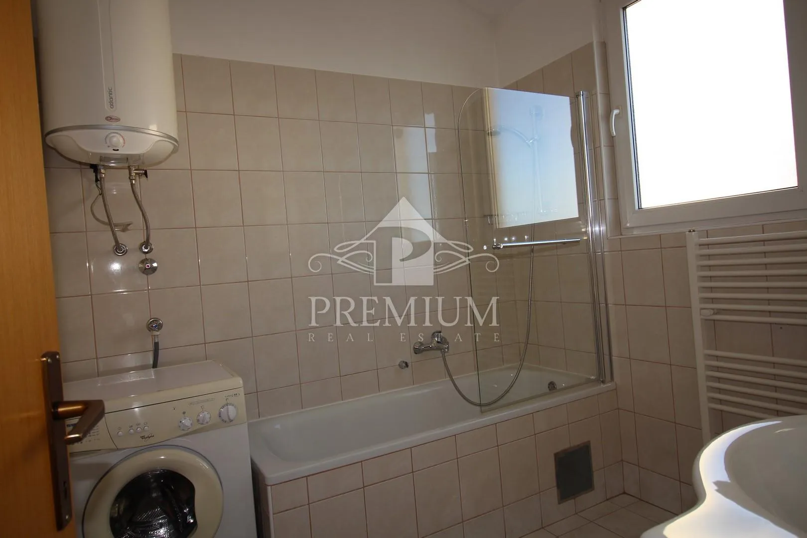stan na dobroj lokaciji, 2s + db, parking, balkon, terasa - slika 17