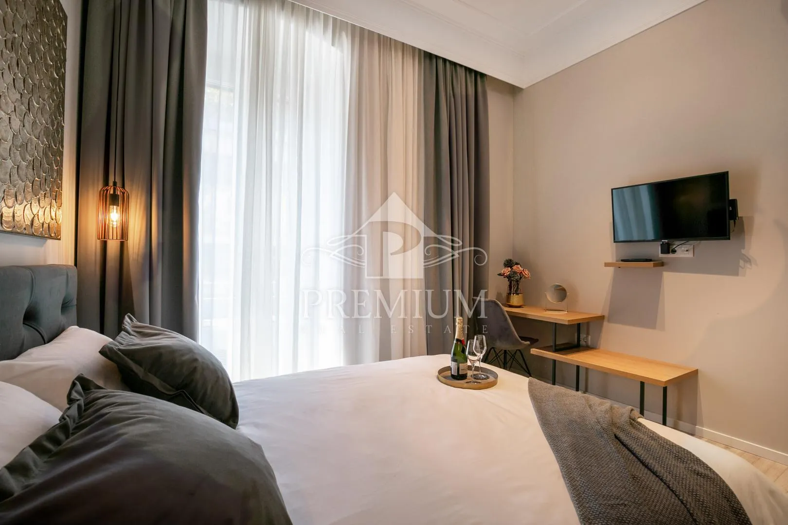 luksuzan stan, 160 m2, 2 app + 3 sobe - slika 34