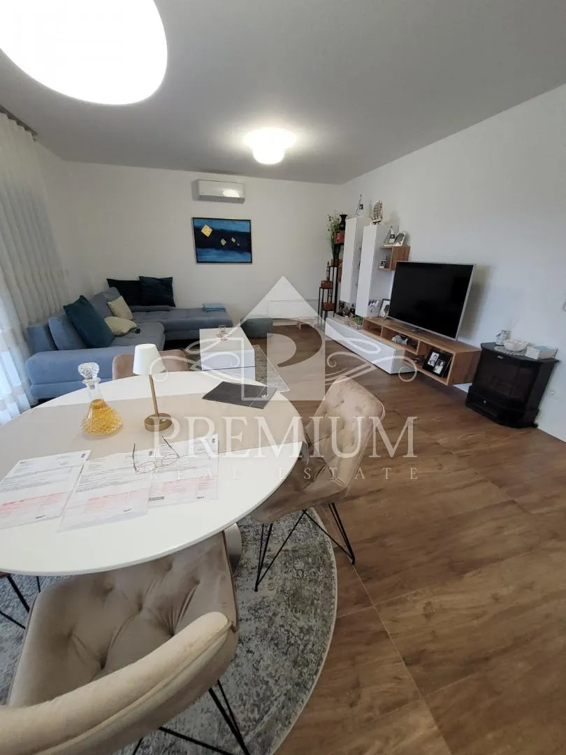 penthouse sa krovnom terasom, panoramski pogled, garaža - slika 3