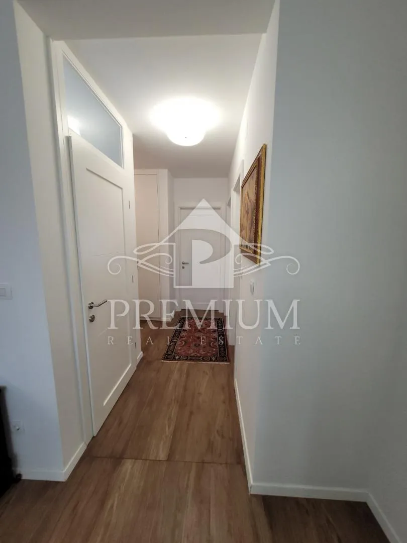 penthouse sa krovnom terasom, panoramski pogled, garaža - slika 18