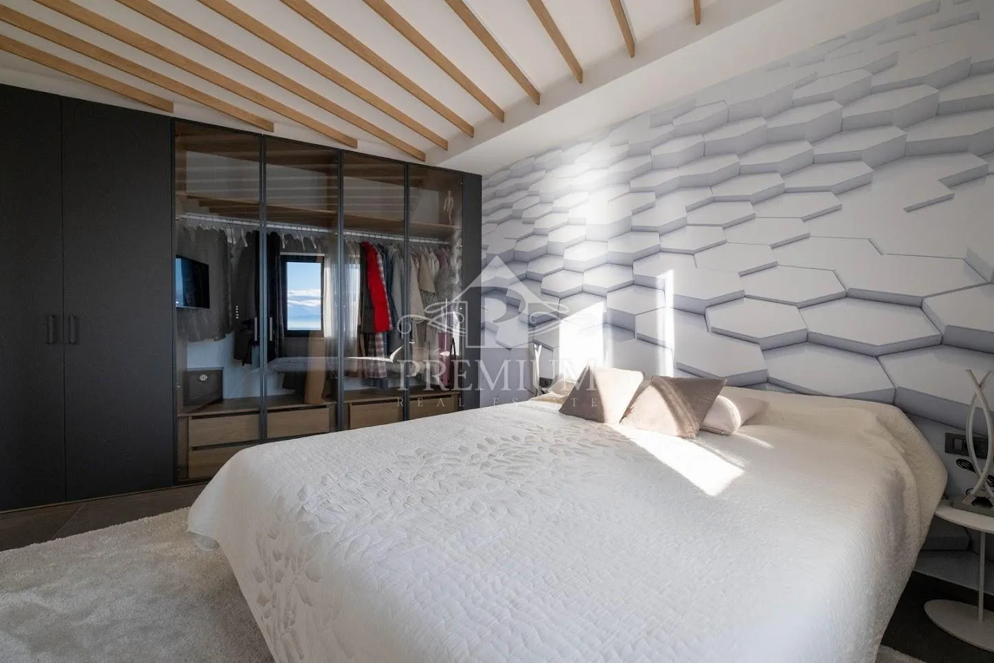 penthouse u novogradnji sa čarobnim pogledom - slika 32