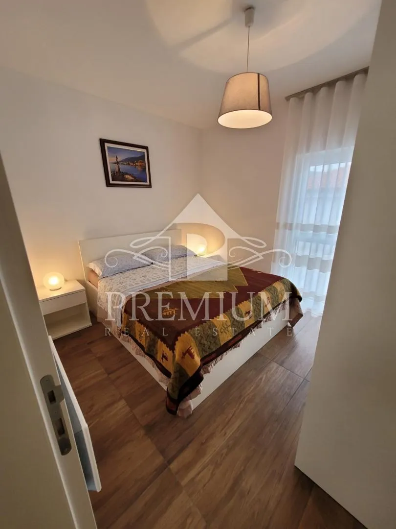 penthouse sa krovnom terasom, panoramski pogled, garaža - slika 11