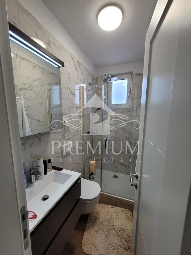penthouse sa krovnom terasom, panoramski pogled, garaža - slika 21
