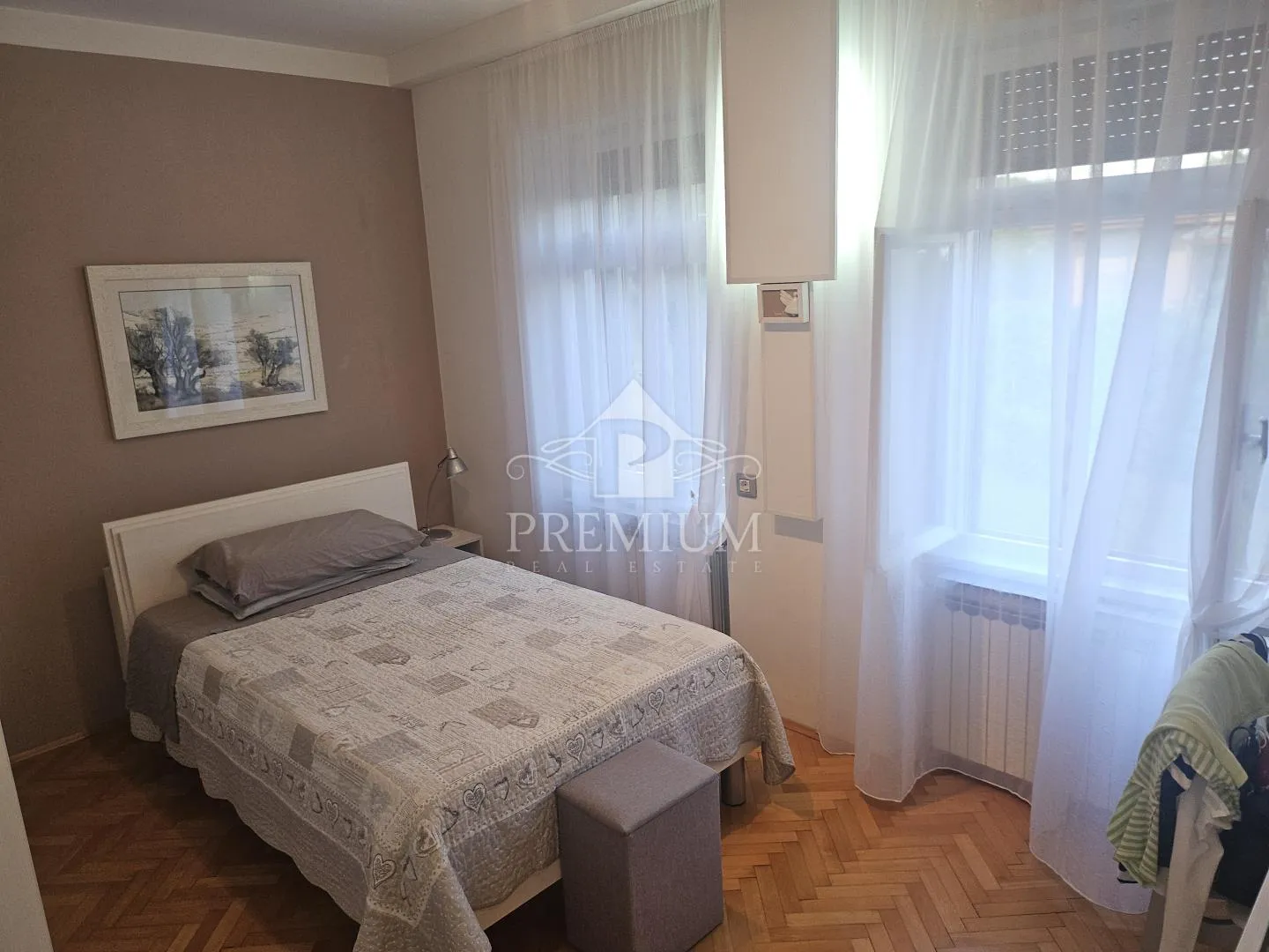 etaža kuće sa velikom okućnicom - slika 24