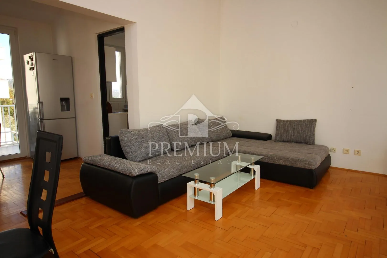 stan na dobroj lokaciji, 2s + db, parking, balkon, terasa - slika 6