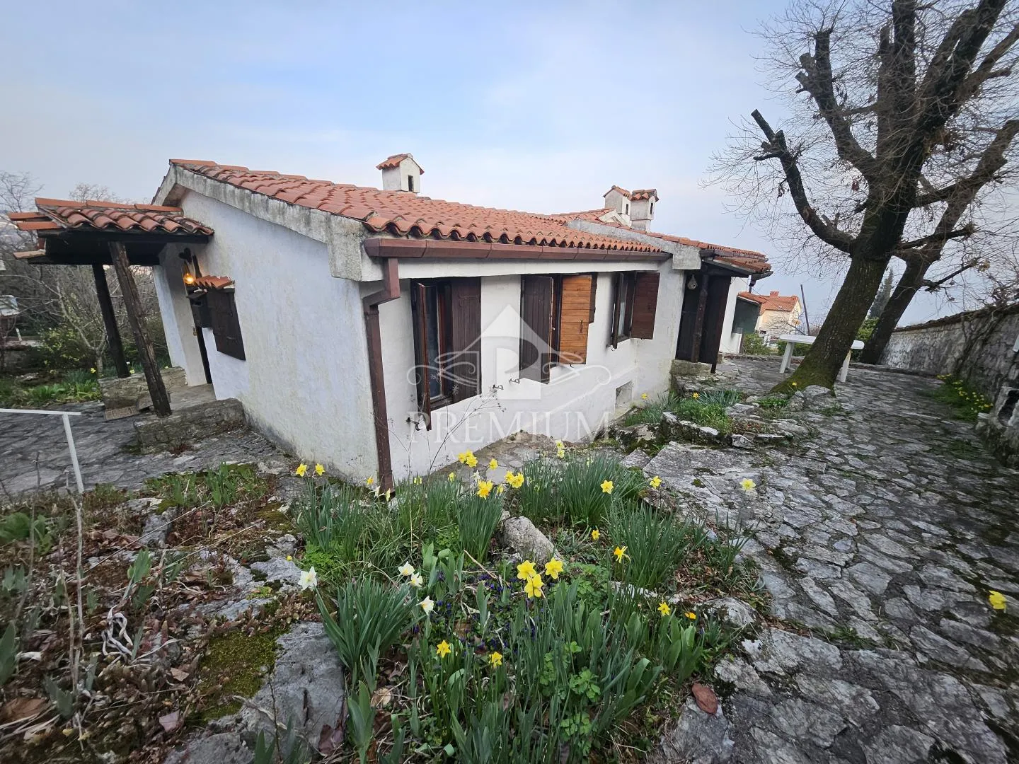 obiteljska kuća sa velikom okućnicom na mirnoj lokaciji - slika 56