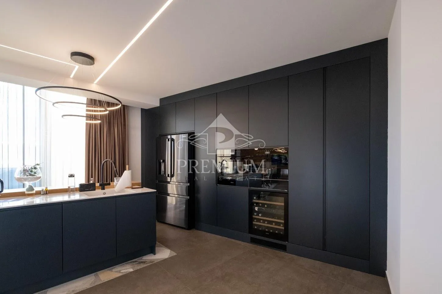 penthouse u novogradnji sa čarobnim pogledom - slika 11