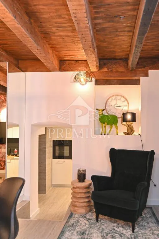 stan i apartman u centru opatije - slika 39