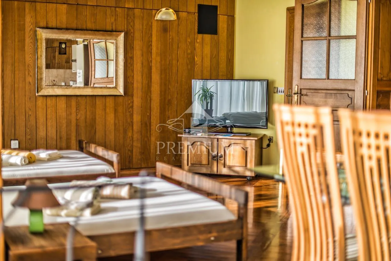 samostojeća apartmanska kuća sa prekrasnim pogledom - slika 14