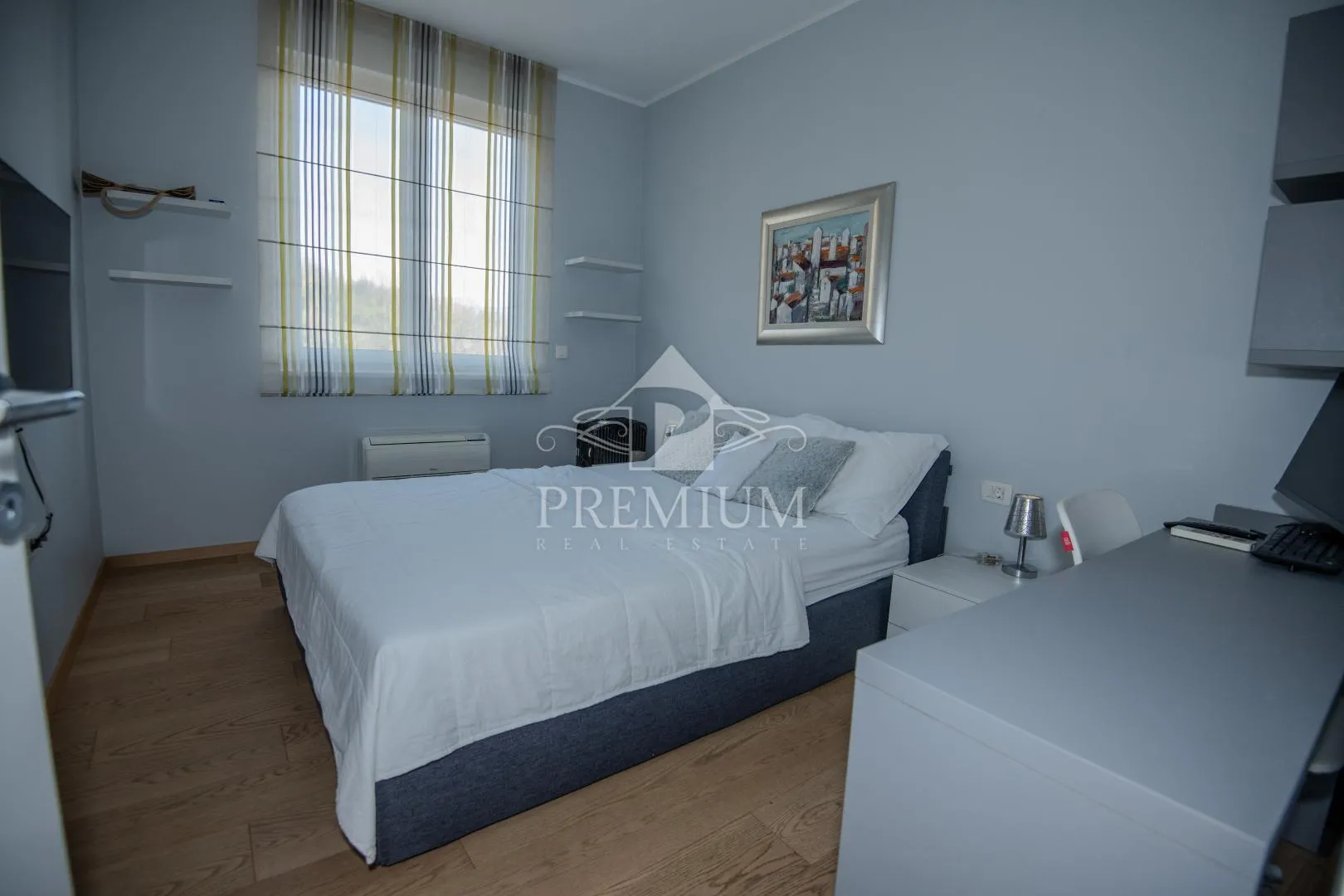 penthouse u novogradnji sa čarobnim pogledom - slika 15