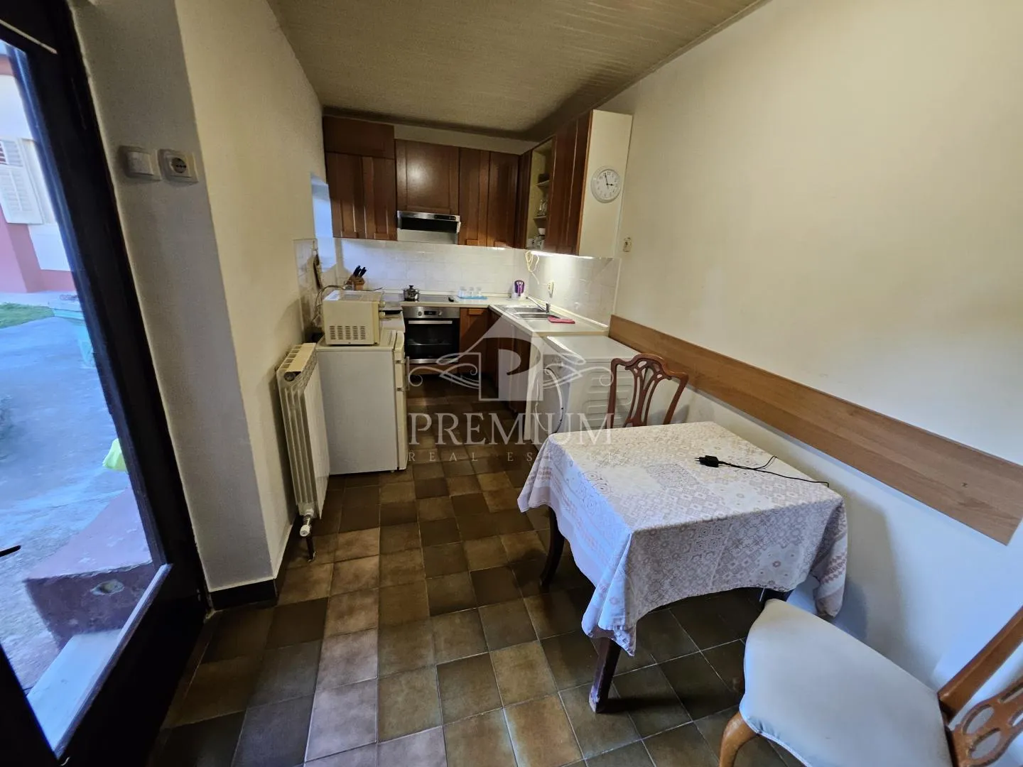 stan sa okućnicom, strogi centar - slika 19
