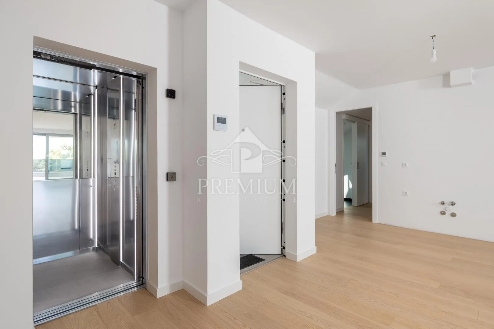 penthouse sa prekrasnim pogledom, lift, garaža - slika 20