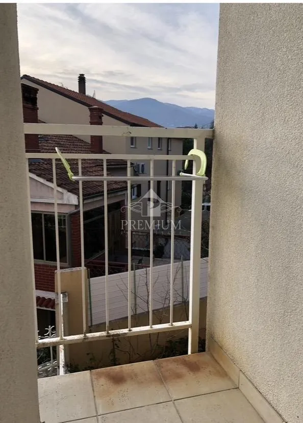 moderan stan sa panoramskim pogledom, parking - slika 12