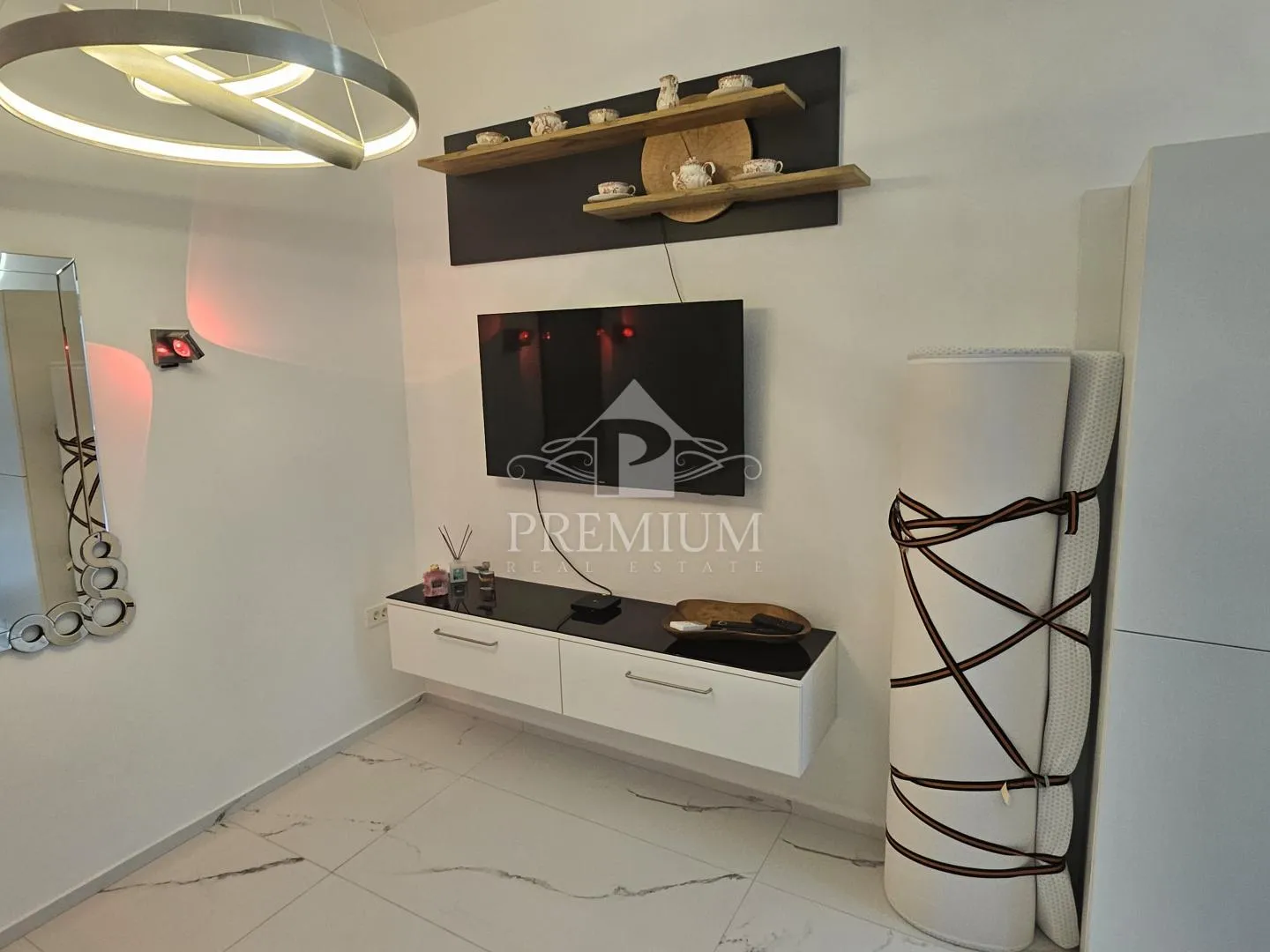 studio apartman, blizina mora i centra - slika 4