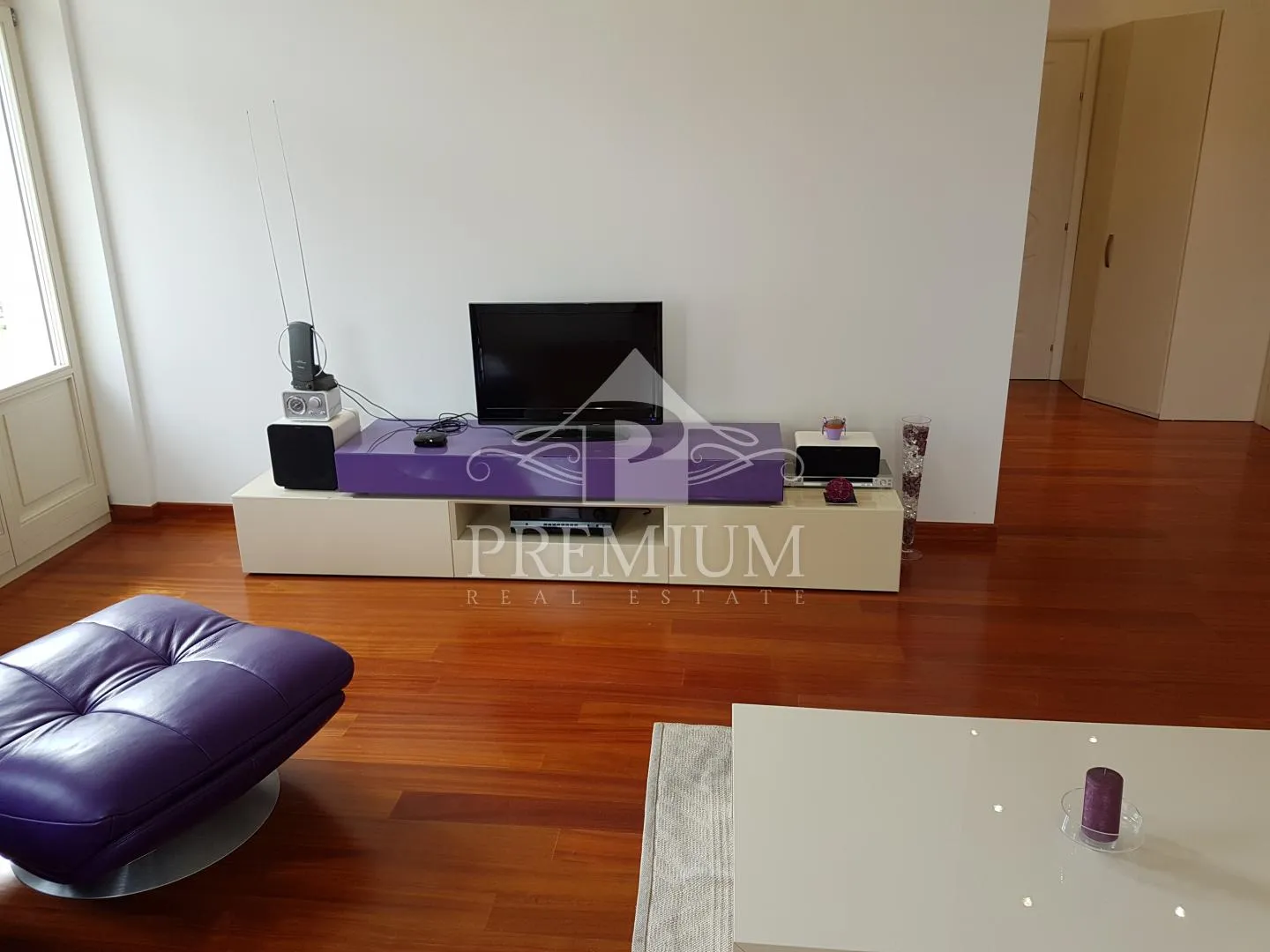adaptiran stan u staroj vili blizu centra i mora, garaža, pogled - slika 5